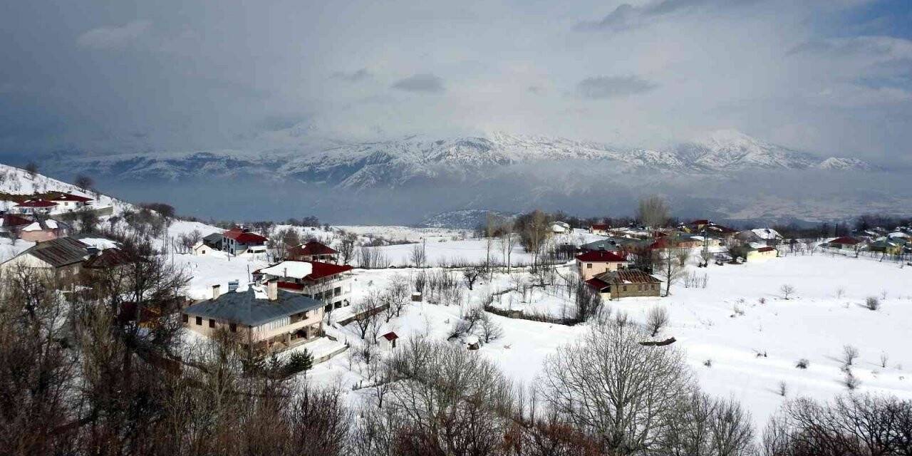 Bayburt, Erzincan ve Erzurum çevresinde aralıklı kar yağışı bekleniyor