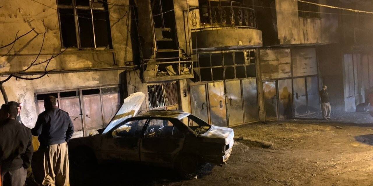 İran’da akaryakıt tankeri devrildi: 3 ölü