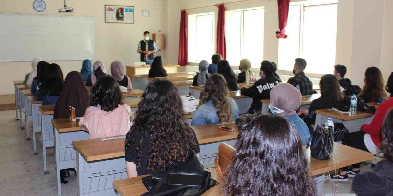 Sivas Cumhuriyet Üniversitesi 2. dönem tamamen yüz yüze eğitme geçmeyi planlıyor