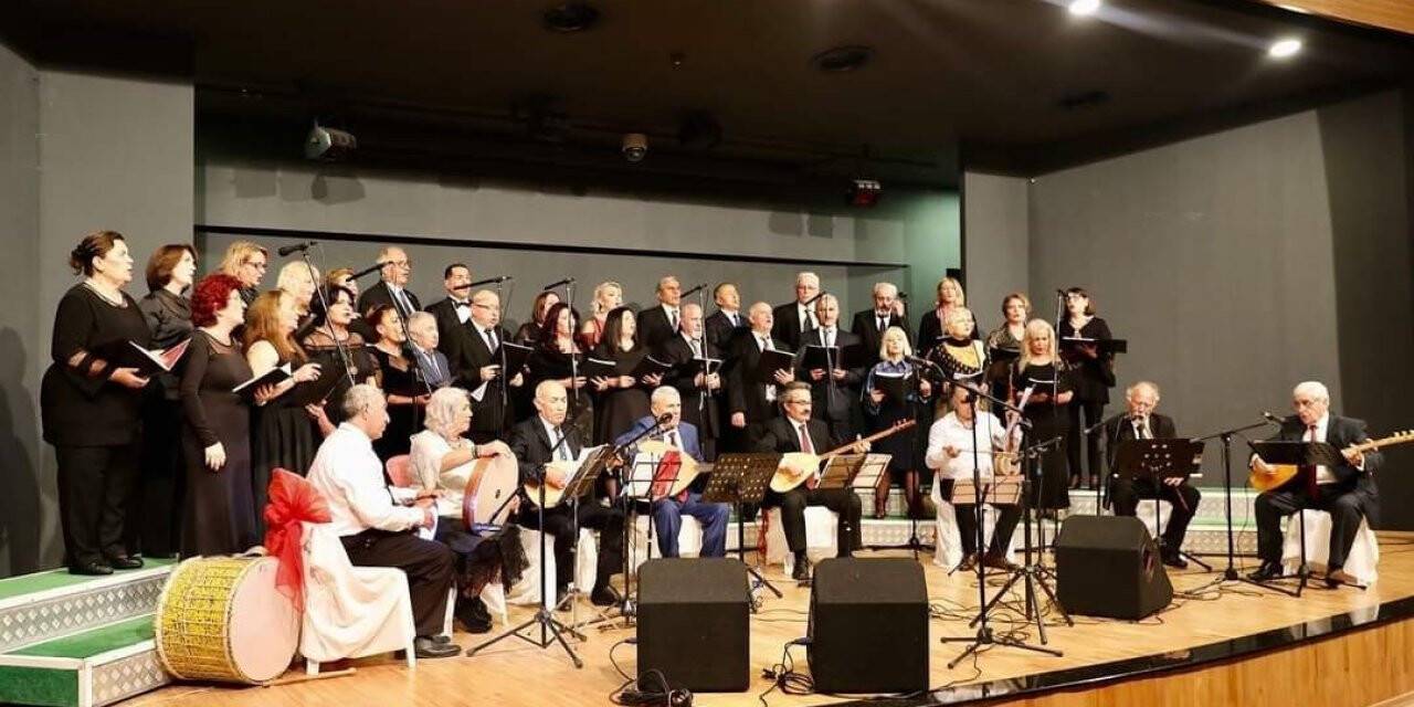Didim Türkü Grubu’ndan yeni yıl konseri