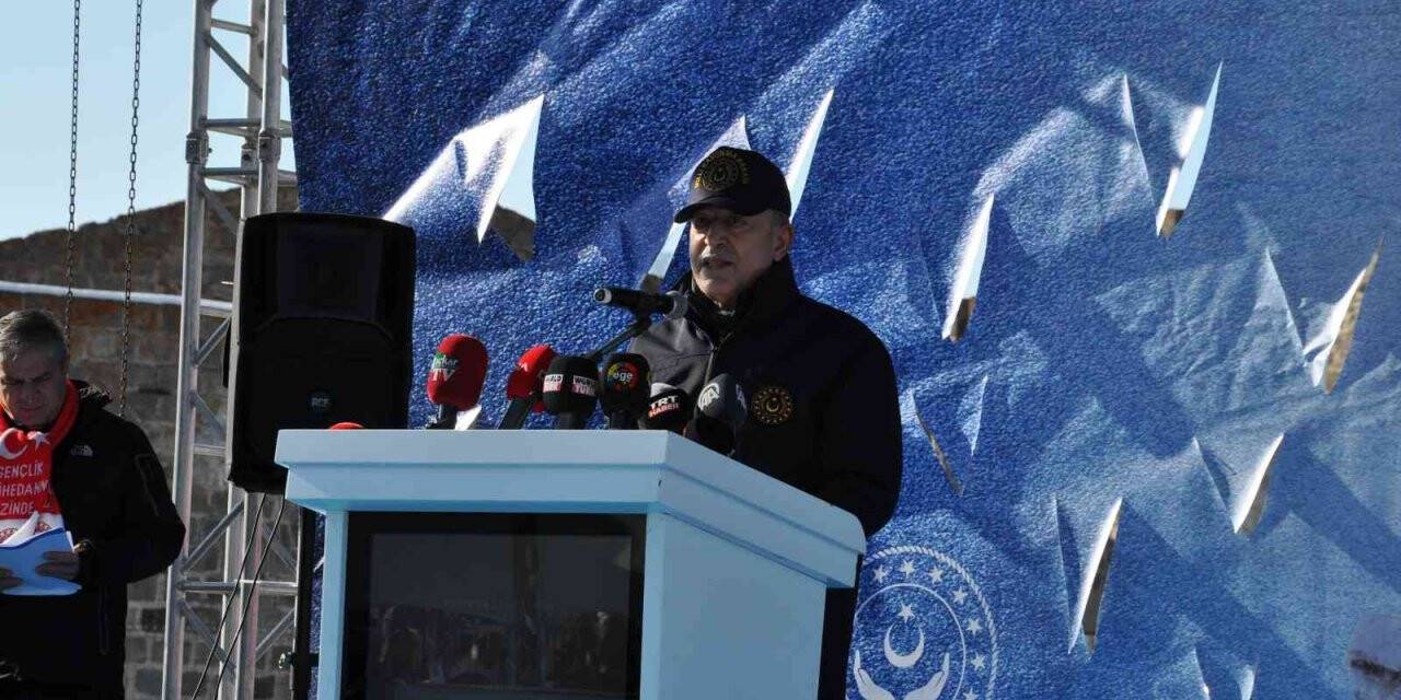 Bakan Akar: "Hiçbir zaman şehitlerimizin kanlarını yerde bırakmadık, bırakmayacağız"