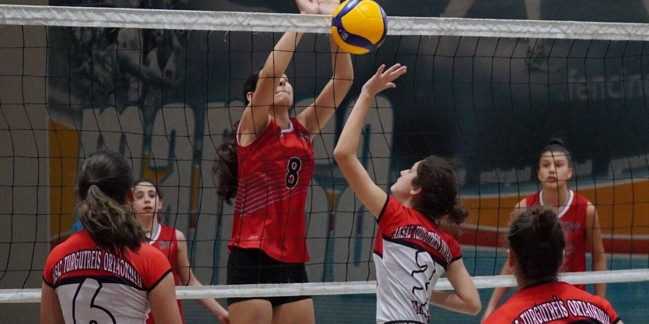 Manisa’da Okul Sporları Voleybol Grup Müsabakaları sona erdi