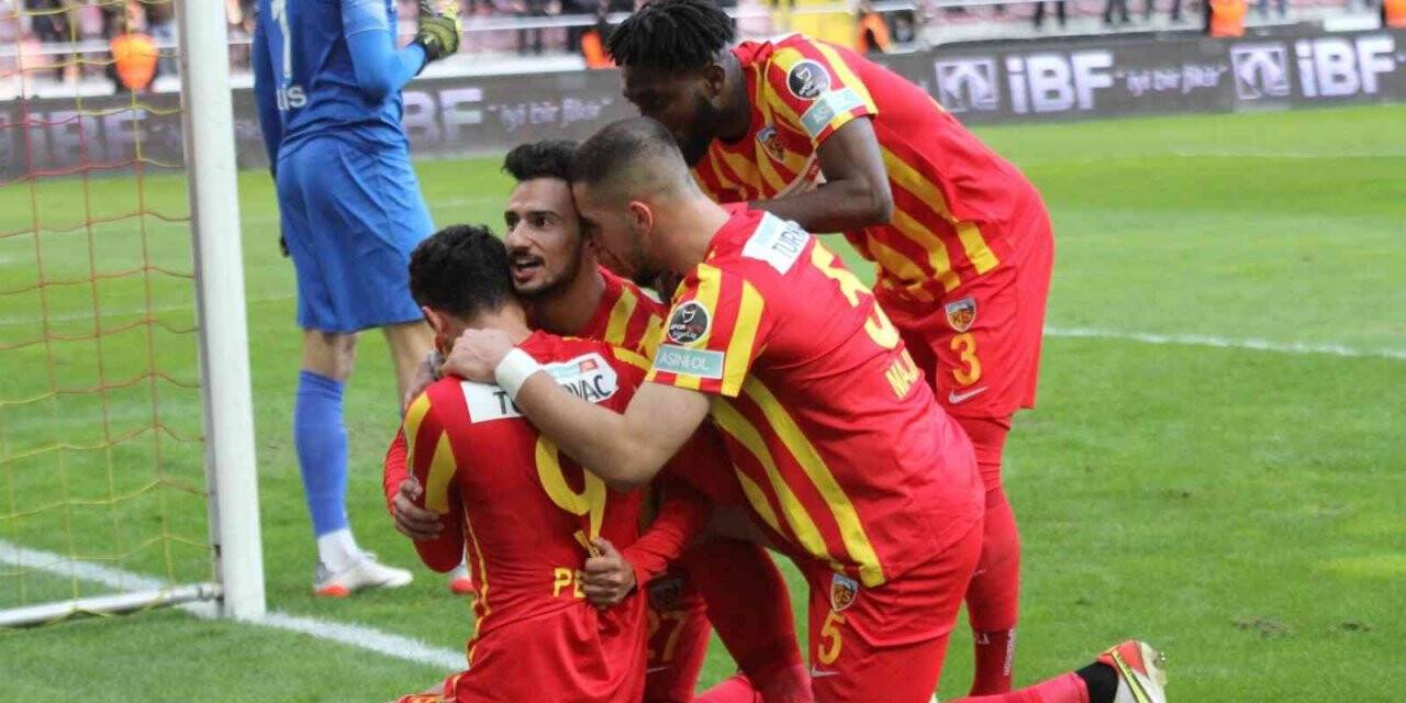 Spor Toto Süper Lig: Kayserispor: 1 - Altay: 0 (İlk yarı)