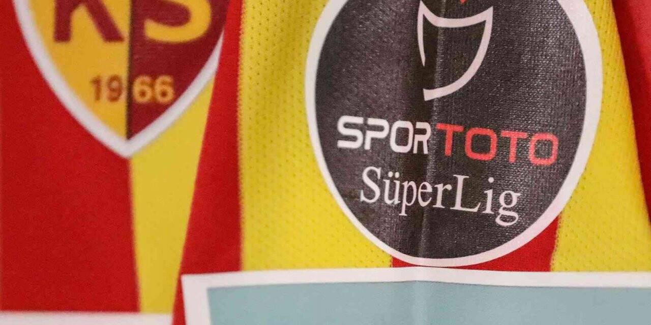 Bakan Koca’dan yerli aşı Turkovac’ı formasına taşıyarak sahaya çıkan Yukatel Kayserispor’a teşekkür