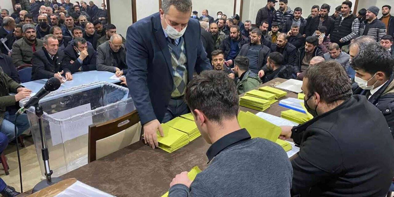 Tatvan Şoförler Odası’nın yeni başkanı İkram Baran oldu