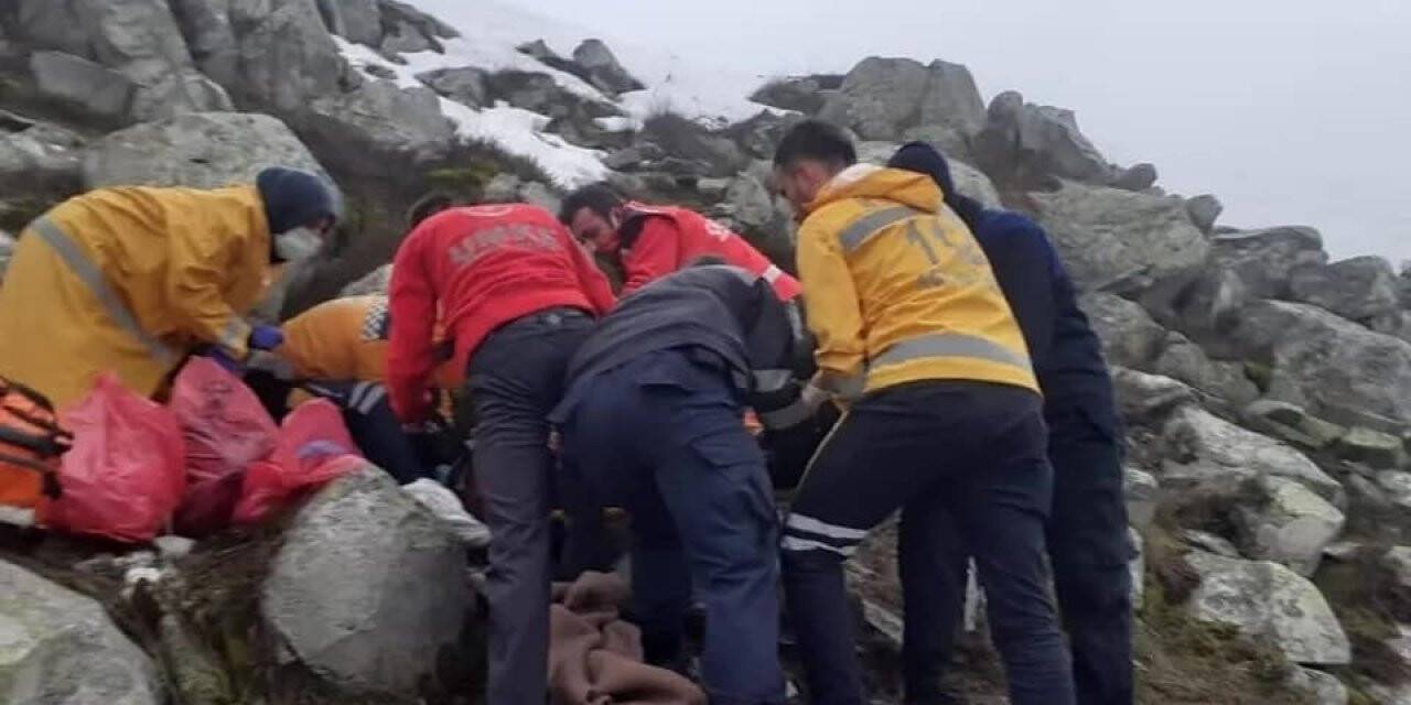 Kurtarma ekipleri yaralı avcı için seferber oldu