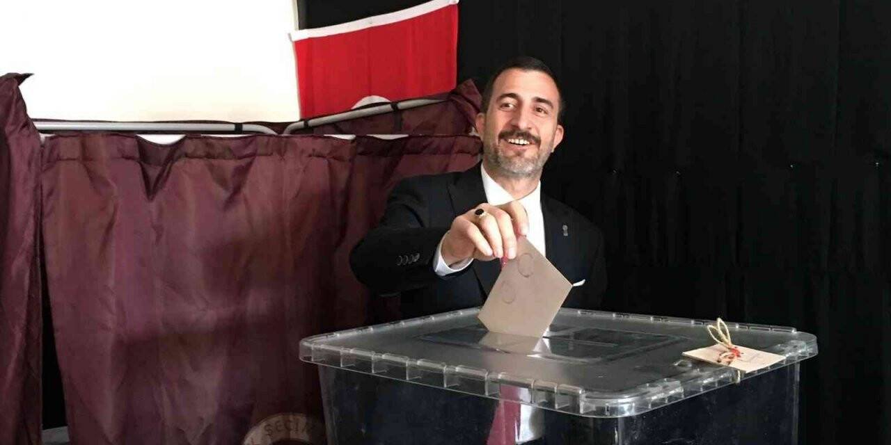 Muharrem Tekin yeniden başkan