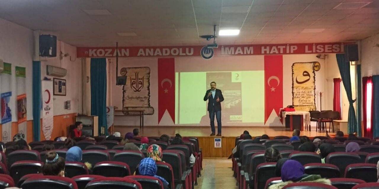 Kozan’da “Bayrak Şehir Adana ve Kahraman Kozan" konferansı