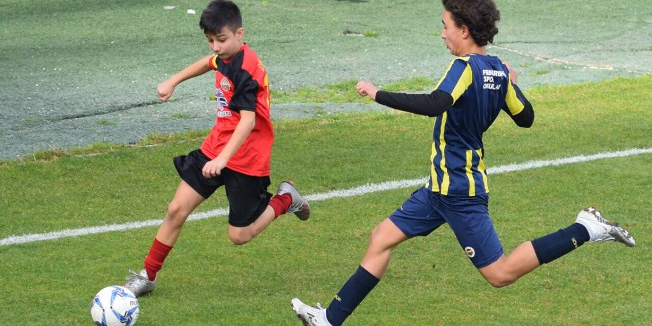 Nilüfer Kupası’nda şampiyon Özlücespor