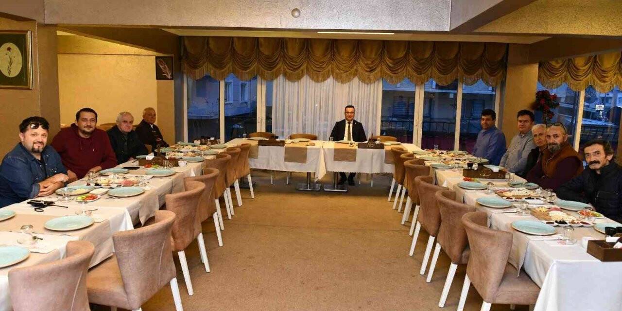 Başkan Kanar gazetecileri unutmadı