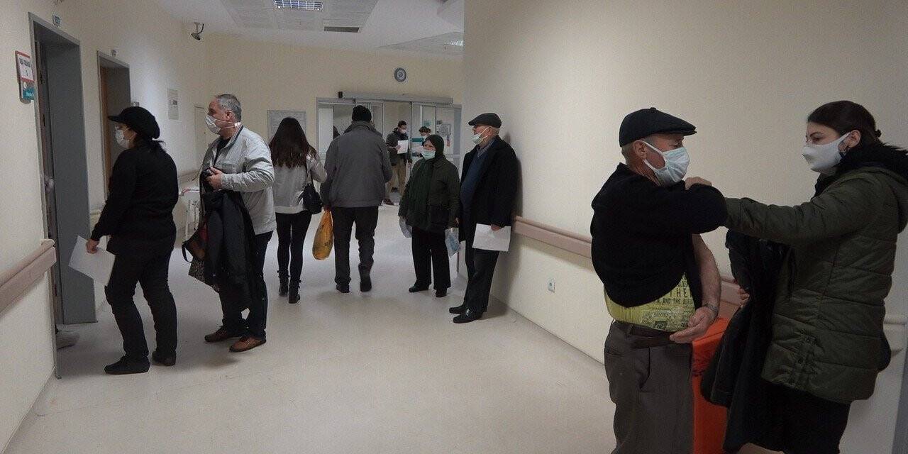 Vakalar arttı, vatandaşlar aşıya koştu