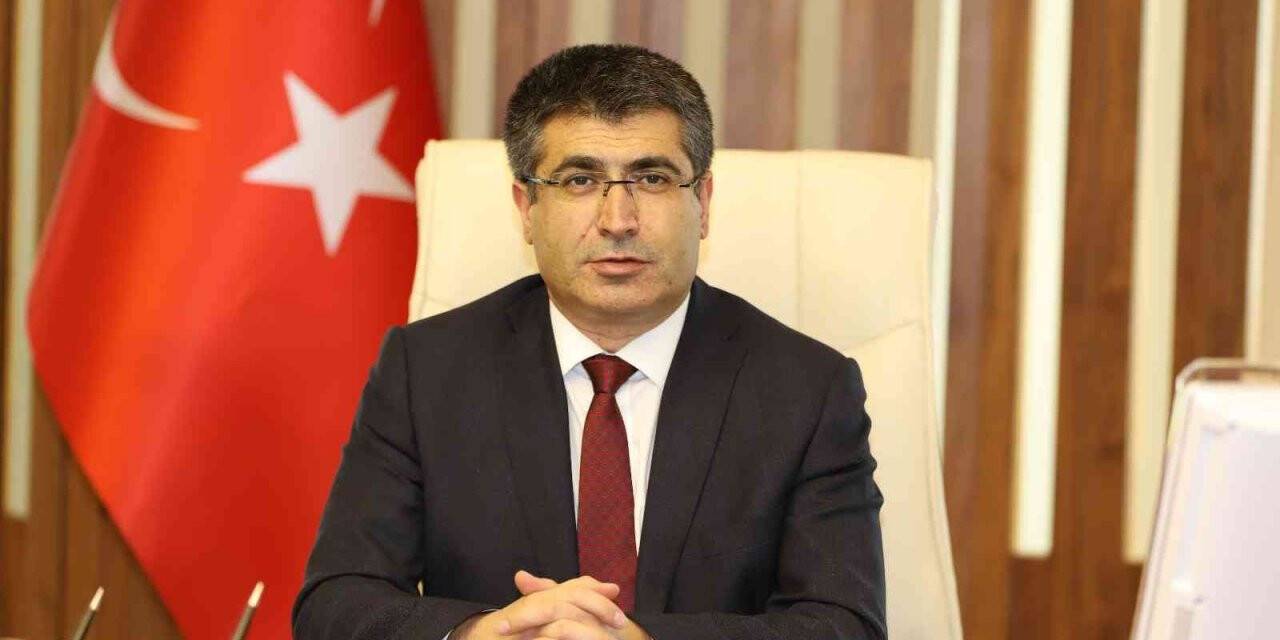 NEVÜ Rektörü Prof. Dr. Semih Aktekin: "Medya topluma değer katma işlevini yerine getirmelidir"