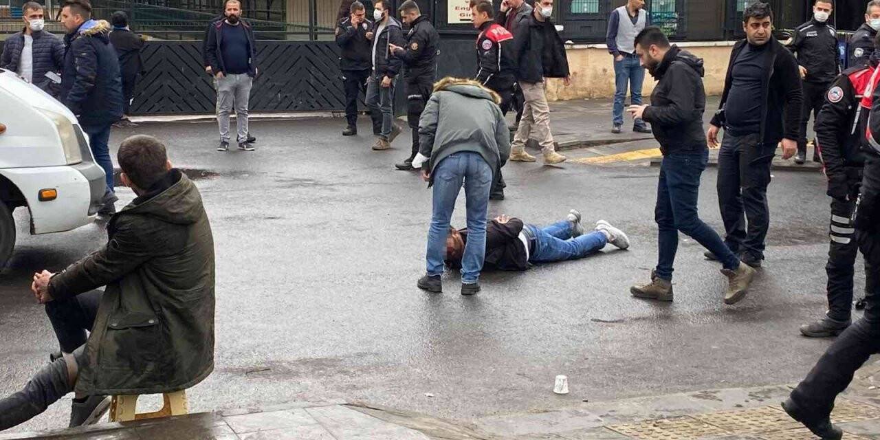 Diyarbakır’da adliye çıkışında iki aile arasında silahlar konuştu: 5 yaralı