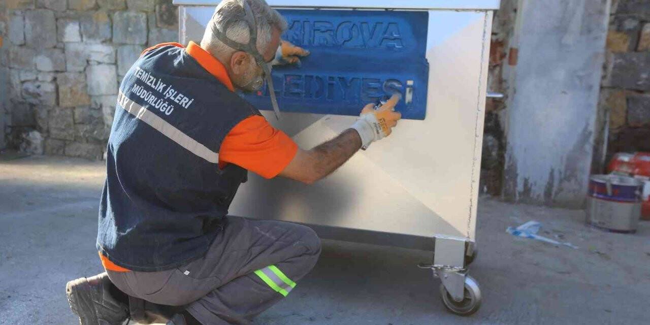 Çayırova Belediyesi kendi çöp konteynerini üretiyor