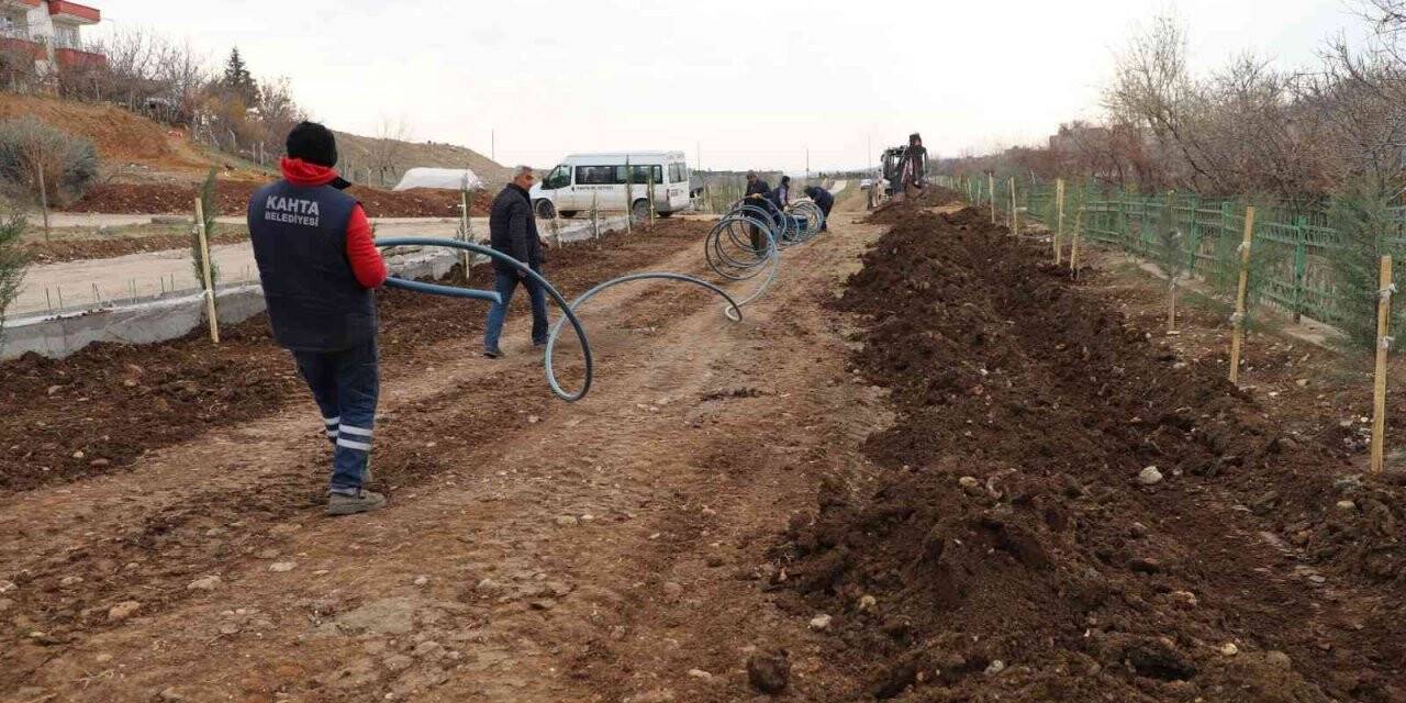 Kanal boyu ikinci etap park çalışmaları hızlandı