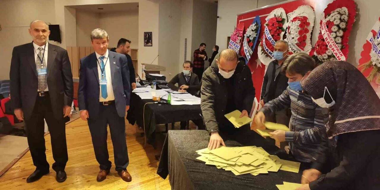 Halıcılar Odası’nda Başkan Efilti güven tazeledi