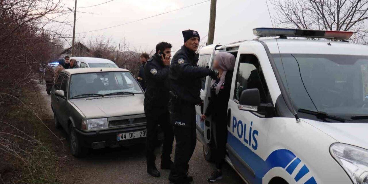 Tacizde bulunmaya çalıştığı kadın tarafından bıçaklandı