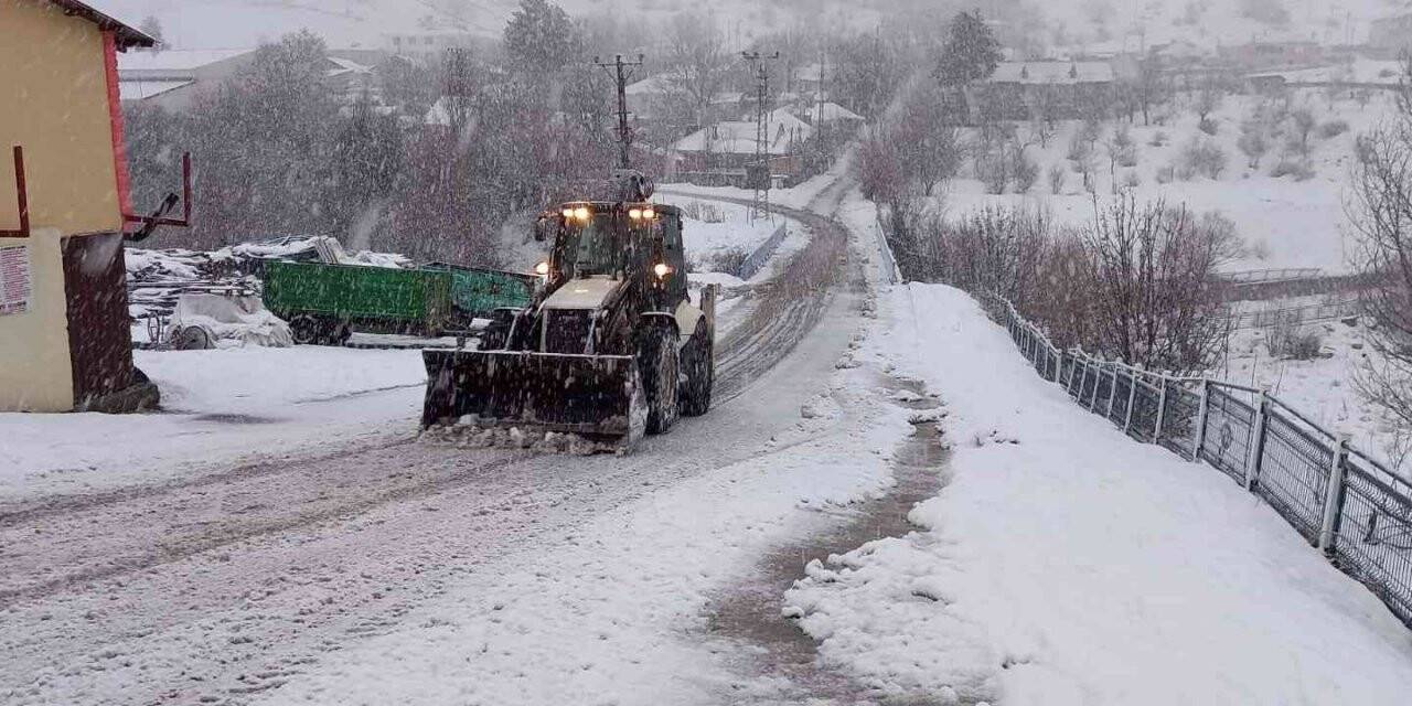 Tunceli Pülümür’de eğitime kar engeli
