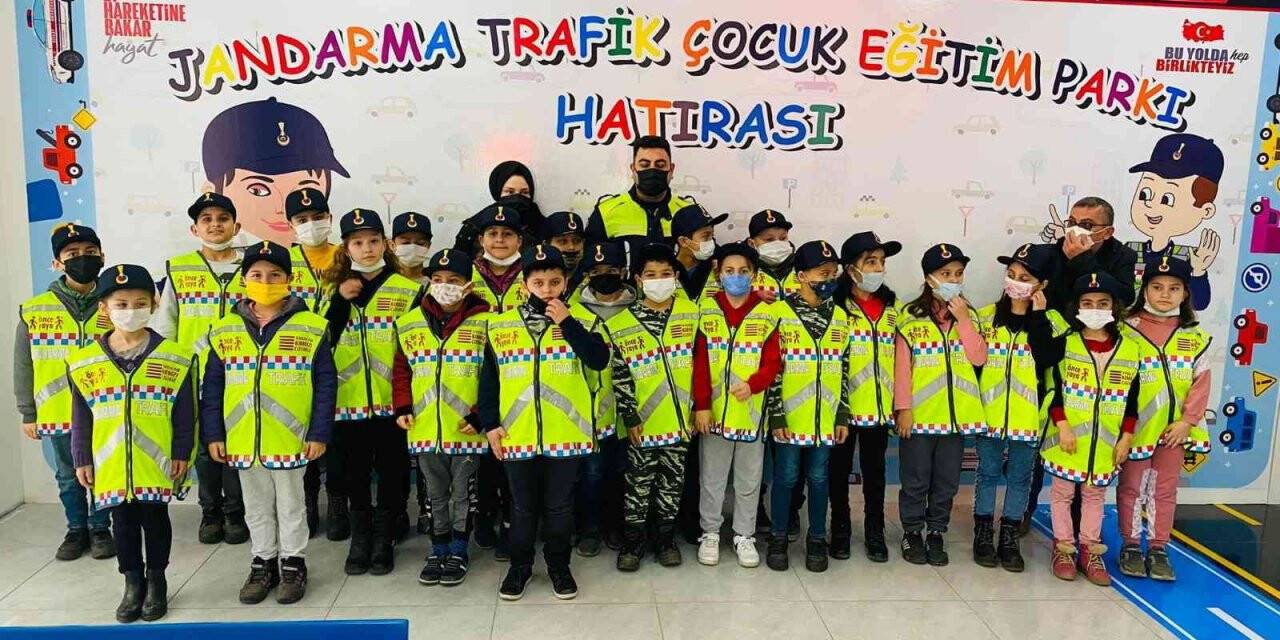 Çocuklara erken yaşta trafik eğitimi