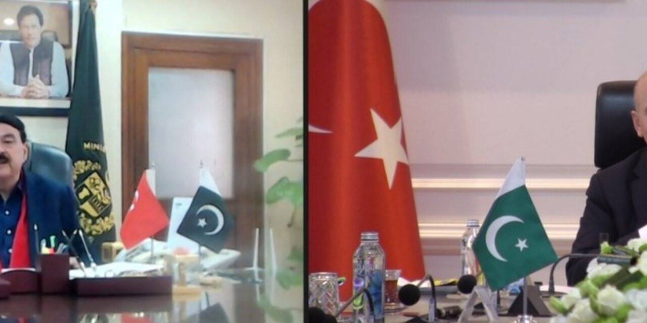 İçişleri Bakanı Soylu, Pakistanlı mevkidaşı Ahmed ile yasa dışı göçü görüştü