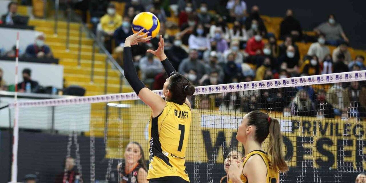 VakıfBank, Axa Sigorta Kupa Voley’de yarı finalde