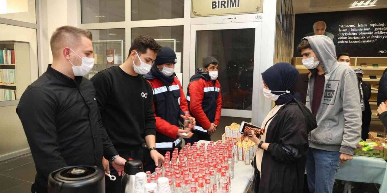 Başkan Savran: "Öğrencilerimizin yanındayız"