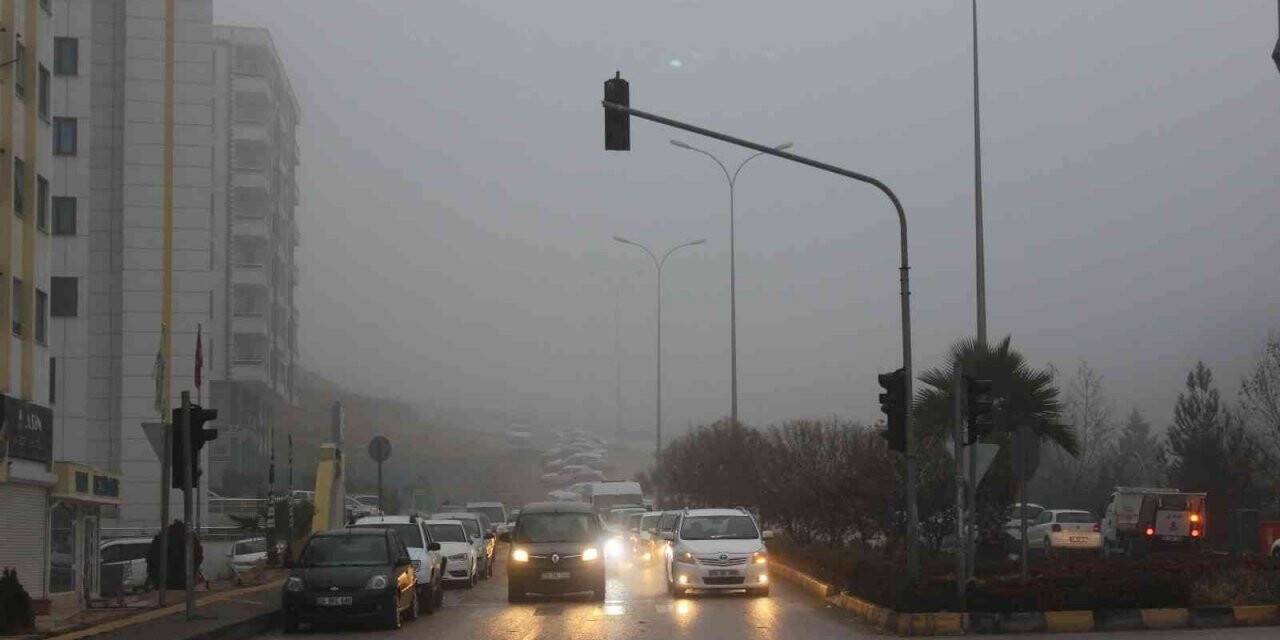 Kilis’te yoğun sis etkili oldu