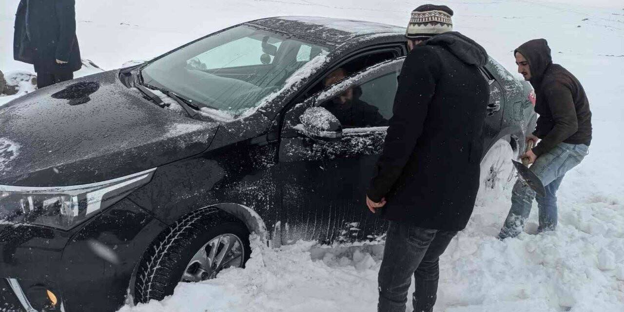 Ardahan’da kar yağışı nedeniyle okullar tatil edildi