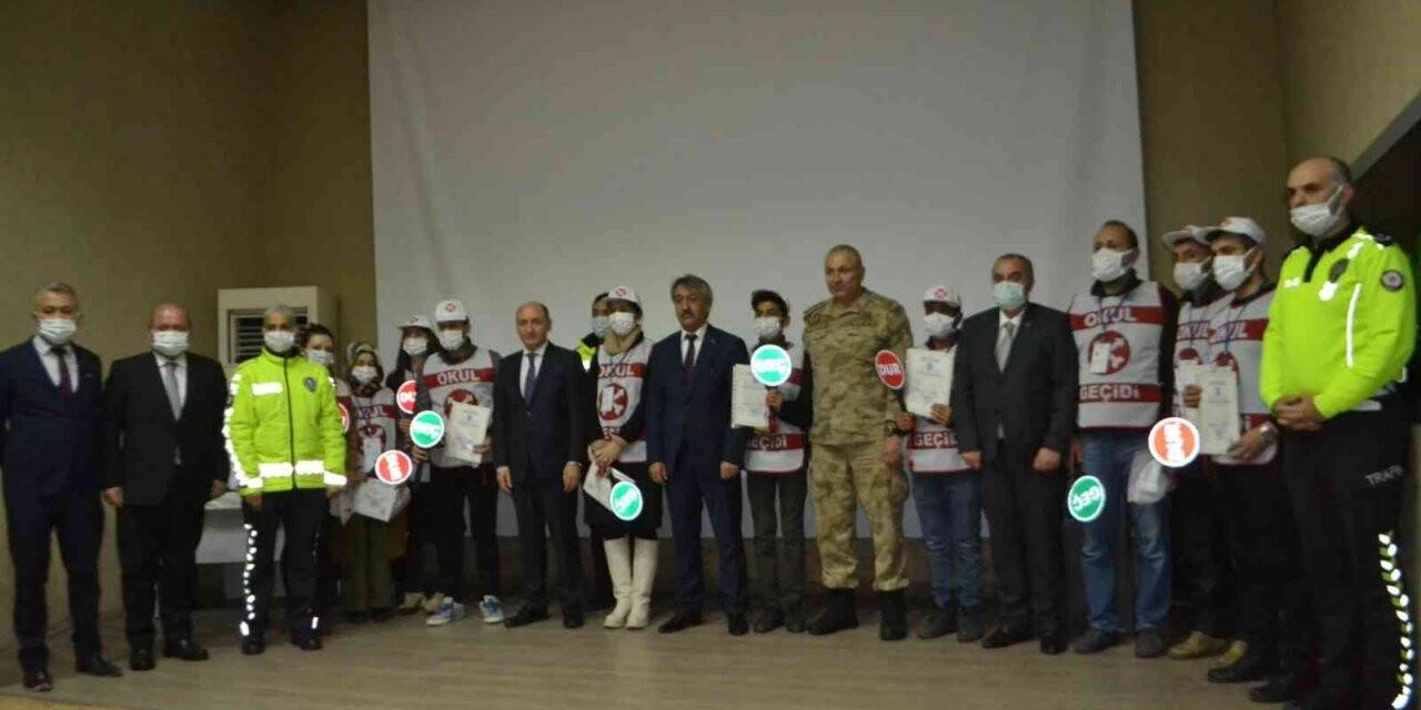 Batman’da okullar gönüllü polislere emanet
