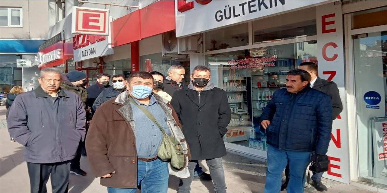 Ayvalık MHP halkın ve esnafın yanında
