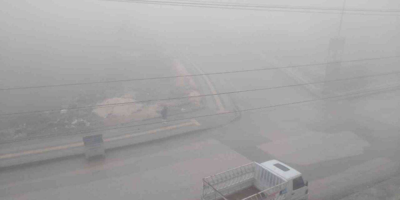 Sis, Gaziantep’in ilçelerinde hayatı olumsuz etkiledi