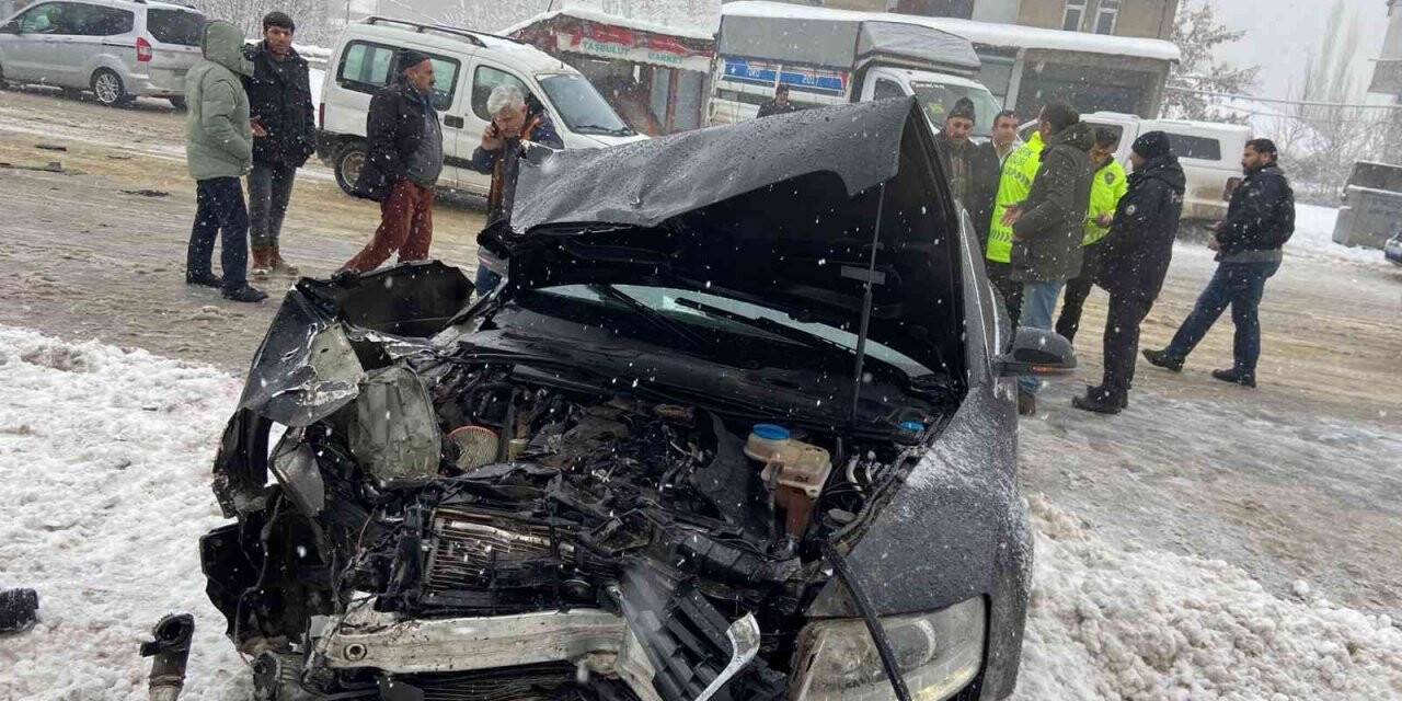 Ağrı’da trafik kazası: 4 yaralı