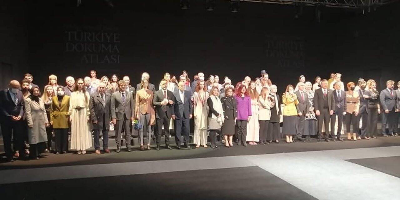 "Geçmişten geleceğe" temasıyla Türkiye Dokuma Atlası Projesinin ilk sahne gösterimi yapıldı