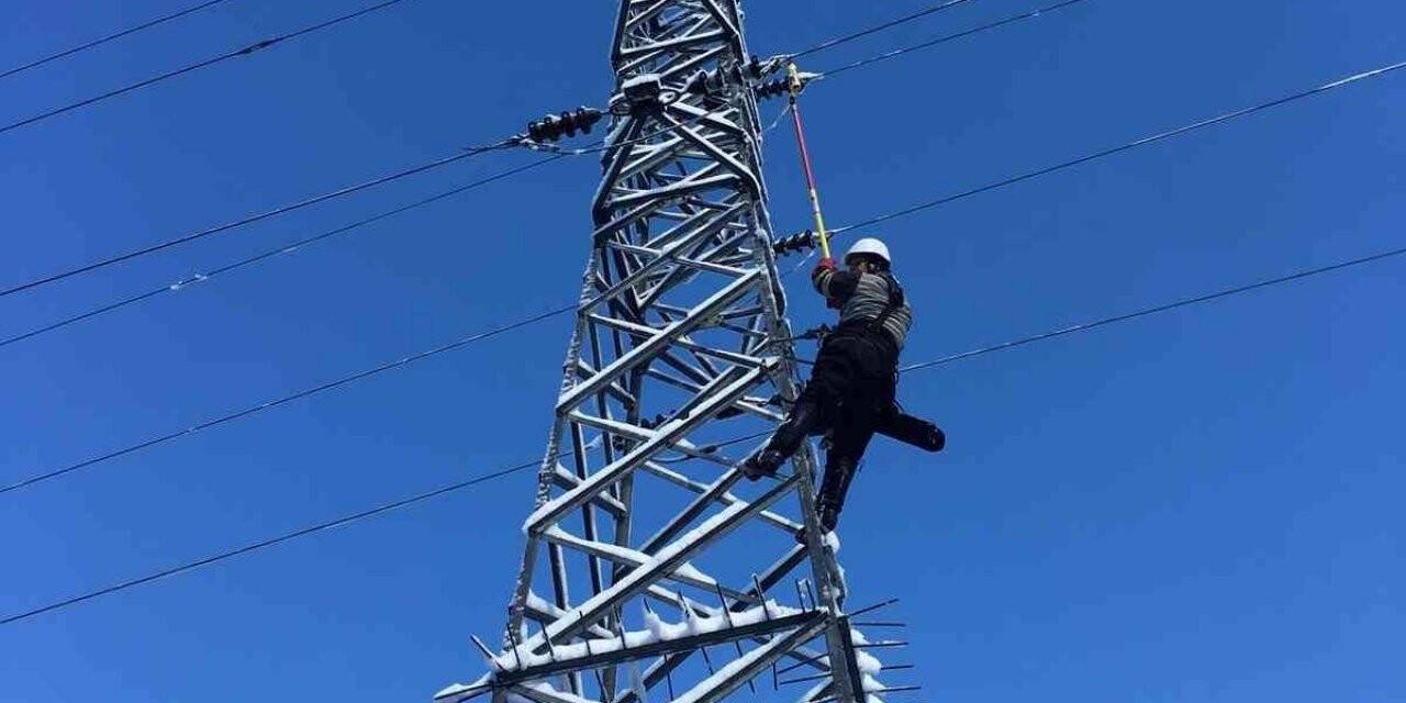 AYEDAŞ kış şartlarına karşı sahada