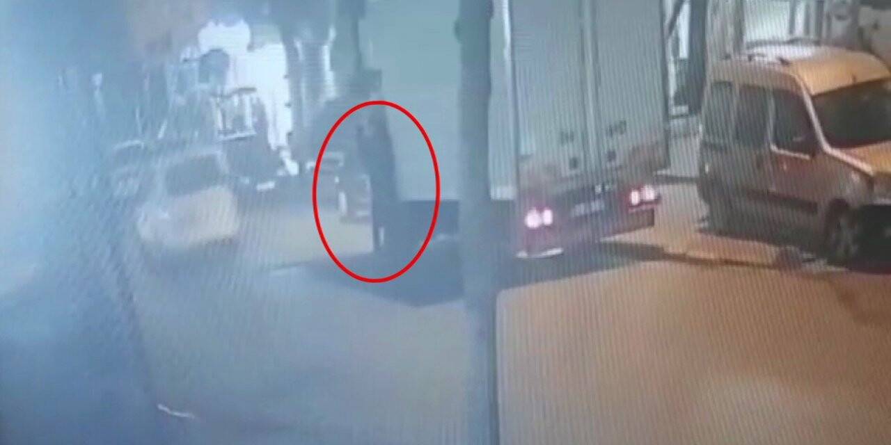 Kamyonetten çaldığı kredi kartıyla ’temassız’ alışveriş yaptı
