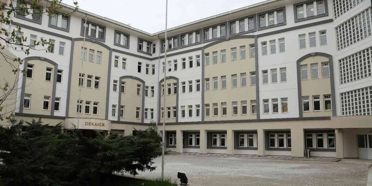 YÖK’ten Gazi Üniversitesi’nin “Spor Eczacılığı Yüksek Lisans Programı”na onay