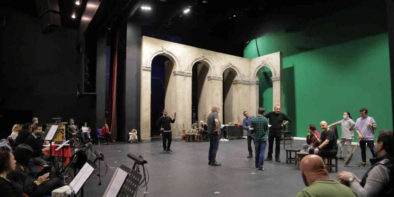 Kanlı Nigar müzikali Antalya DOB’da