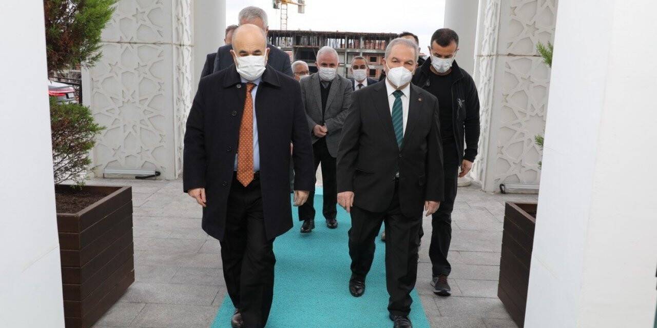 Demirtaş: “Kimse içinde bulunduğu araca güvenmemeli”