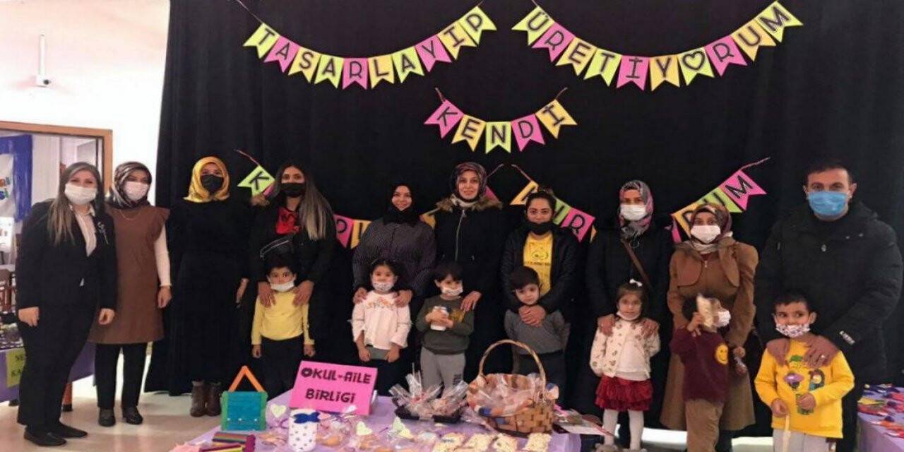 "Tasarlayıp Üretiyorum, Kendi Kitaplığımı Kuruyorum"