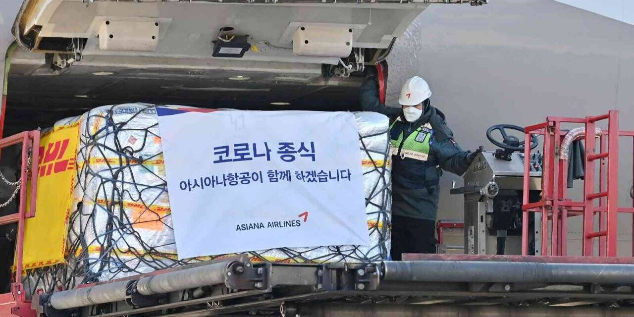 Pfizer’in Covid-19 hapları Güney Kore’ye teslim edildi