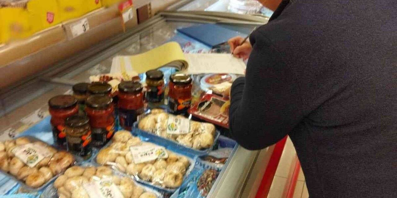 Diyarbakır’da son kullanma tarihi geçen bozuk gıdalar imha edildi