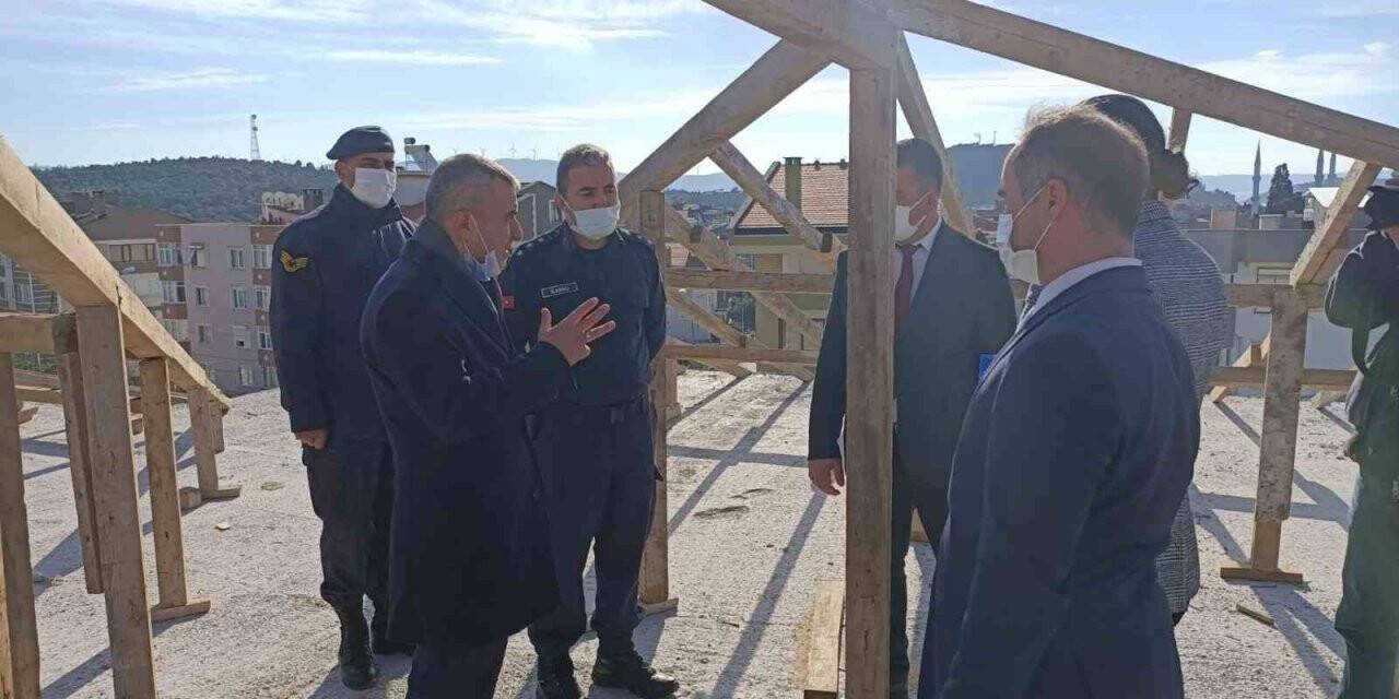 Kaymakam Atasoy, çalışmaları devam eden yatırımları inceledi