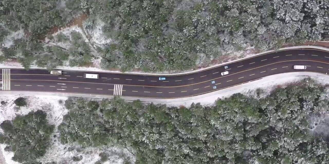 Aydos’ta karla gelen muhteşem manzara