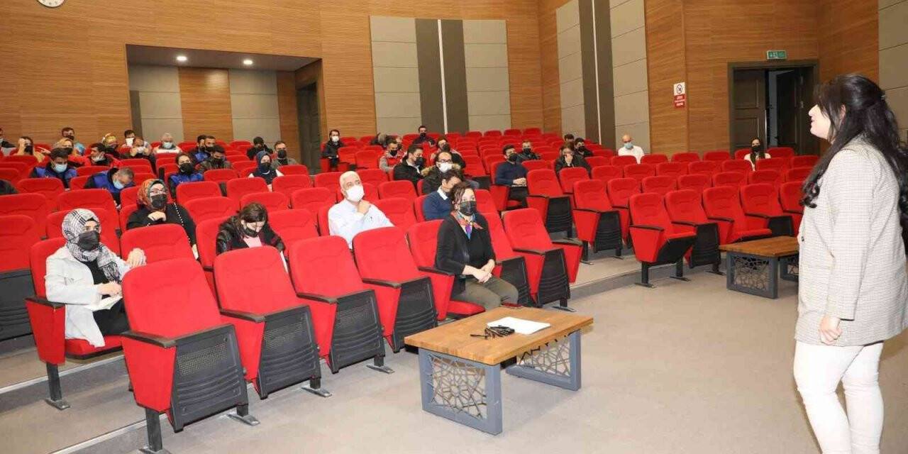 Melikgazi personeline “Meslek Etiği” Eğitimi