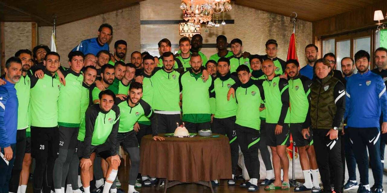 Bursaspor’da Büyükşehir Belediye Erzurumspor maçı hazırlıkları devam ediyor