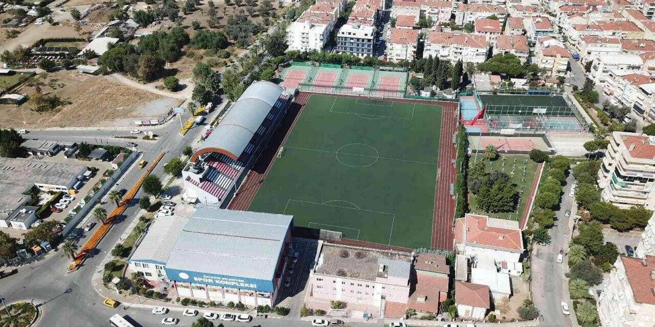 İzmirspor, maçlarını Balçova’da oynayacak