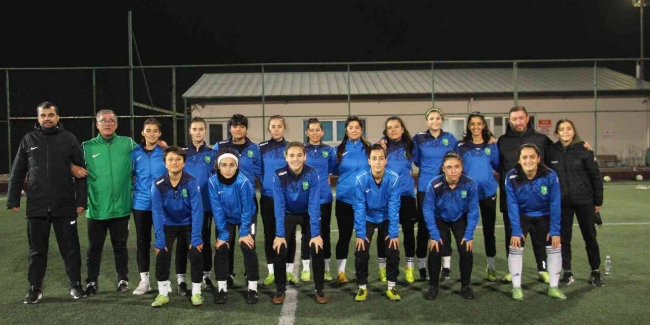 ÜG Horozkentspor’un kadınları yeni sezona hazır