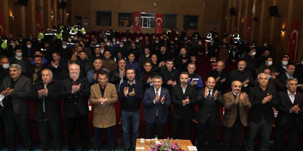 Sözleşme görüşmeleri sonuçlanınca işçilerin yüzü güldü