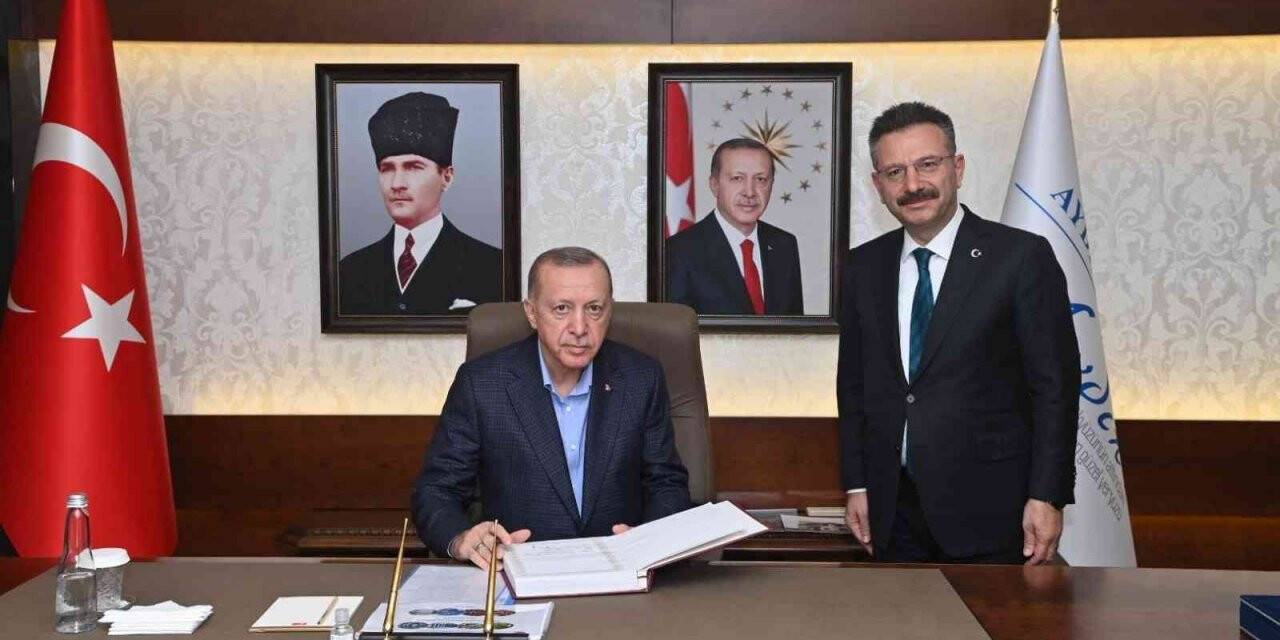 Cumhurbaşkanı Erdoğan Aydın Valiliği’ni ziyaret etti