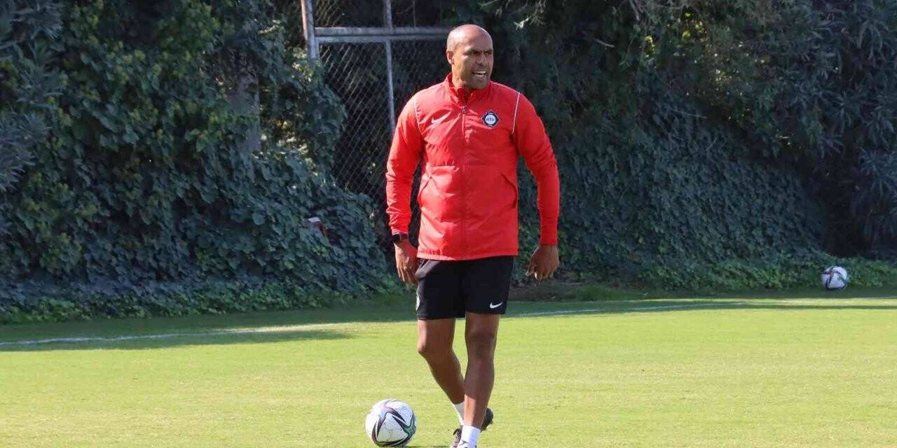 Altay’ın teknik direktörü Mert Nobre oldu